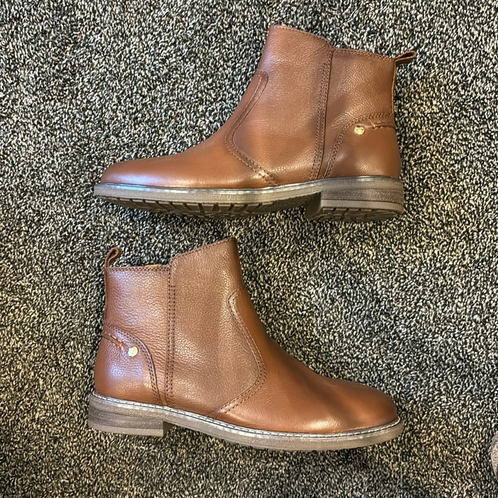 Easy Spirt Juna Bootie - New - Women’s 9
